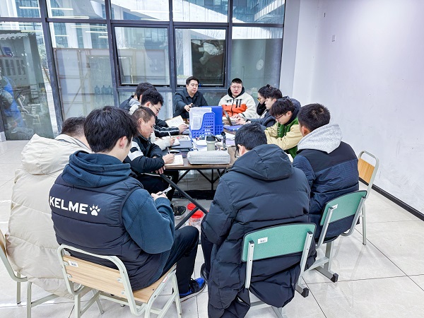 d60cc39aa965846472300dd0a7f99d2a.jpg