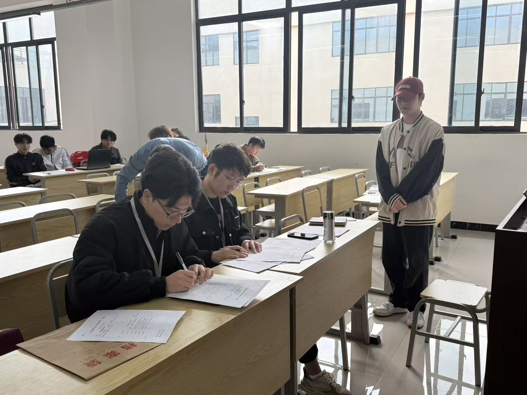 微信图片_20251104122023_351_1.jpg