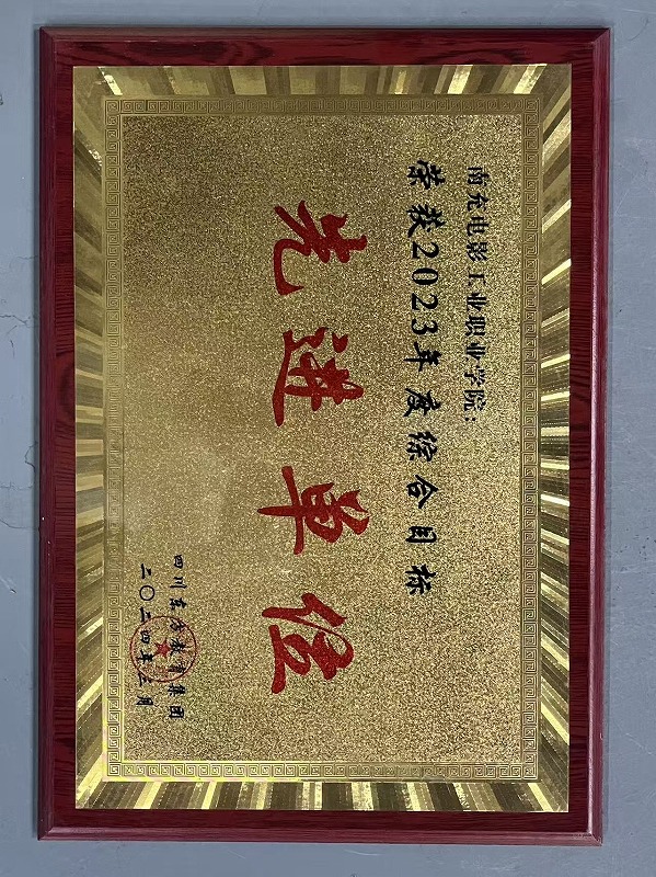 561001ab140dacb75408060b6905e221.jpg